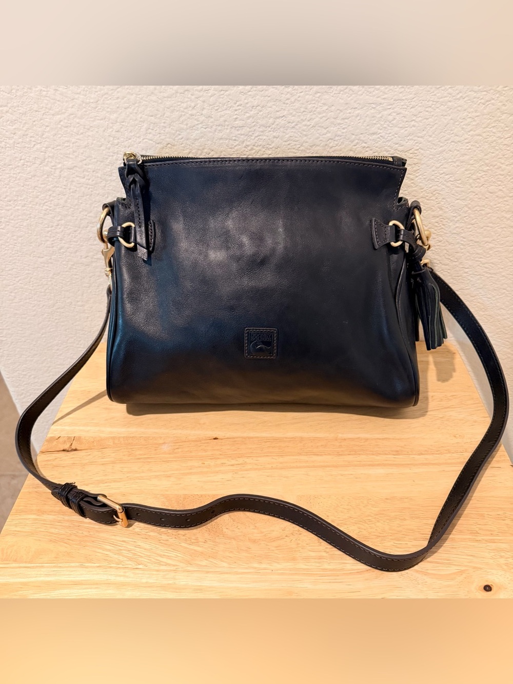 Dooney & Bourke Florentine Leather Medium Zip Crossbody